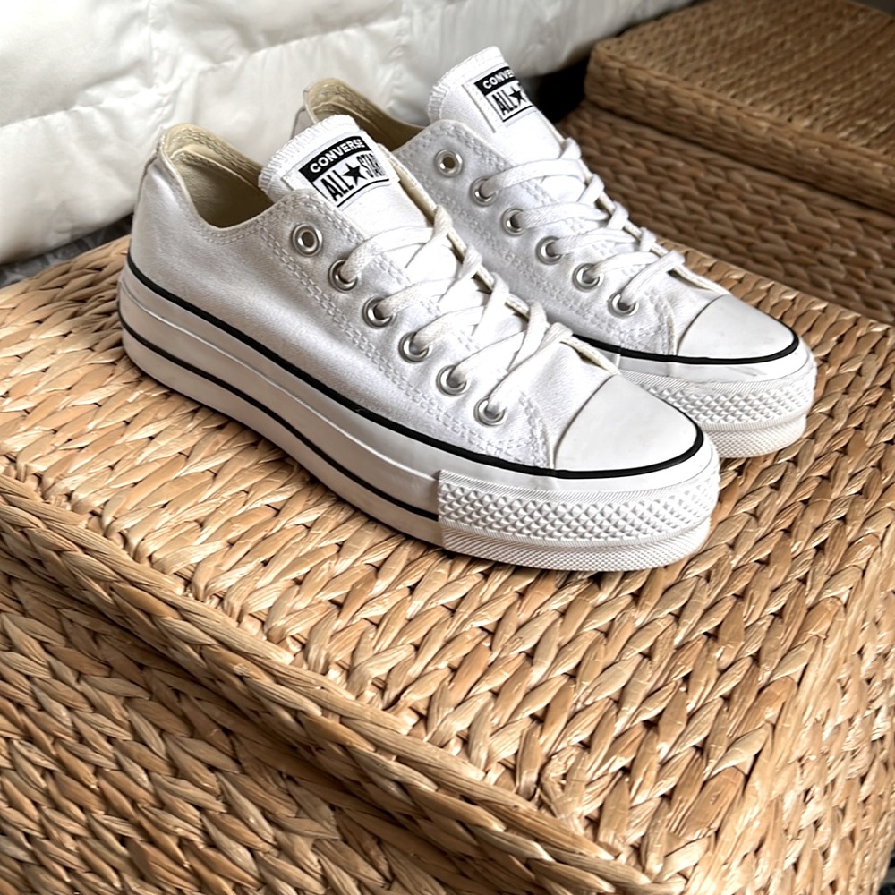 Platform converse